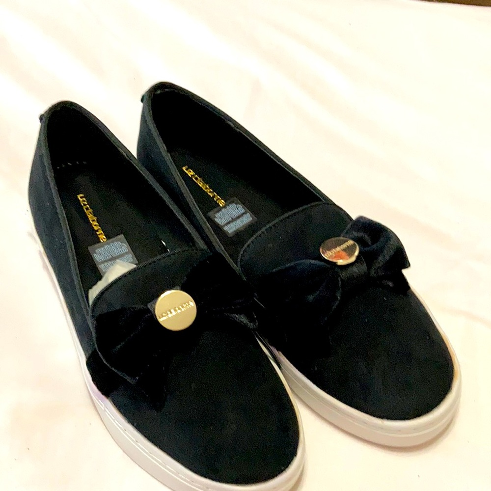 NWT Liz Claiborne sneakers